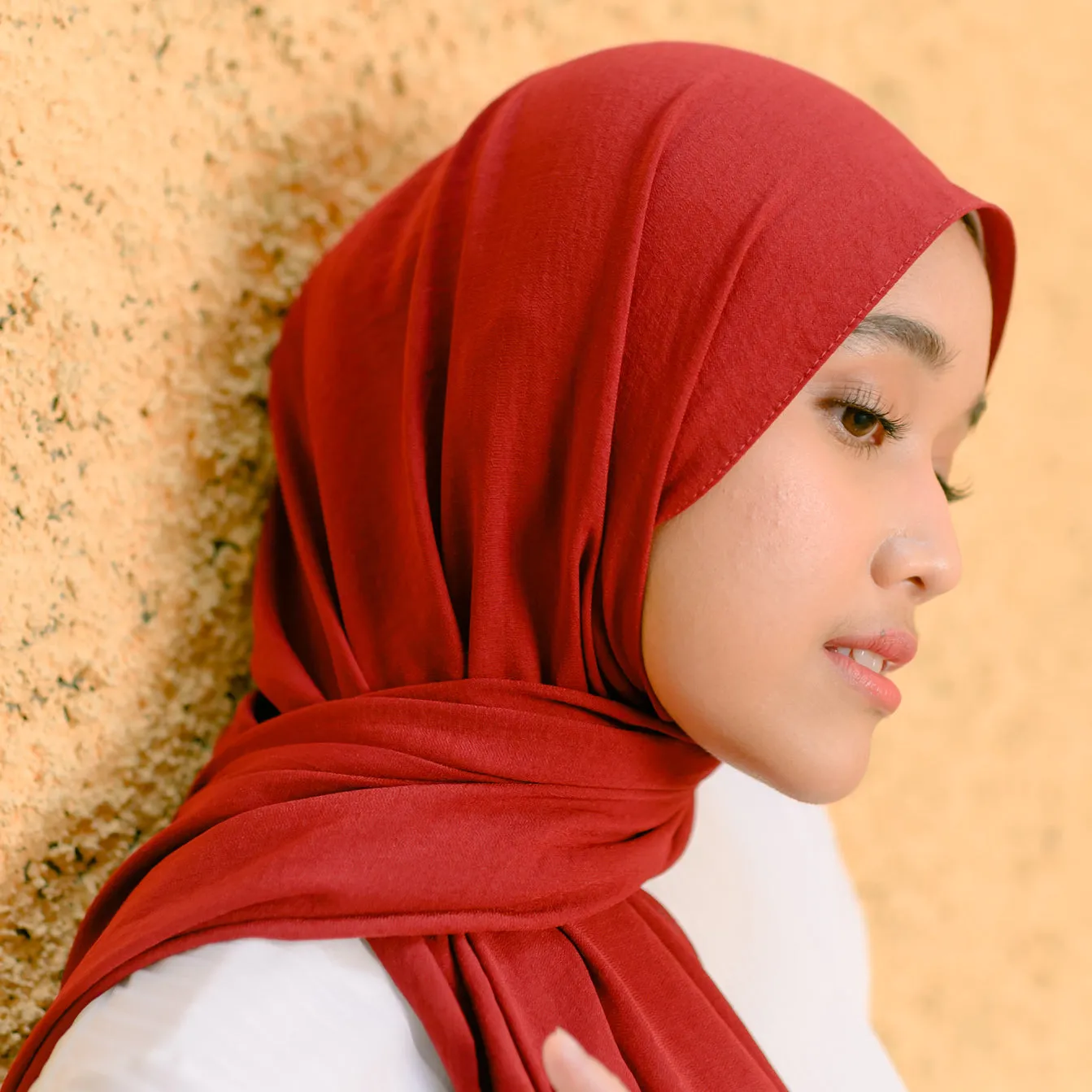 Aleza Shawl Red