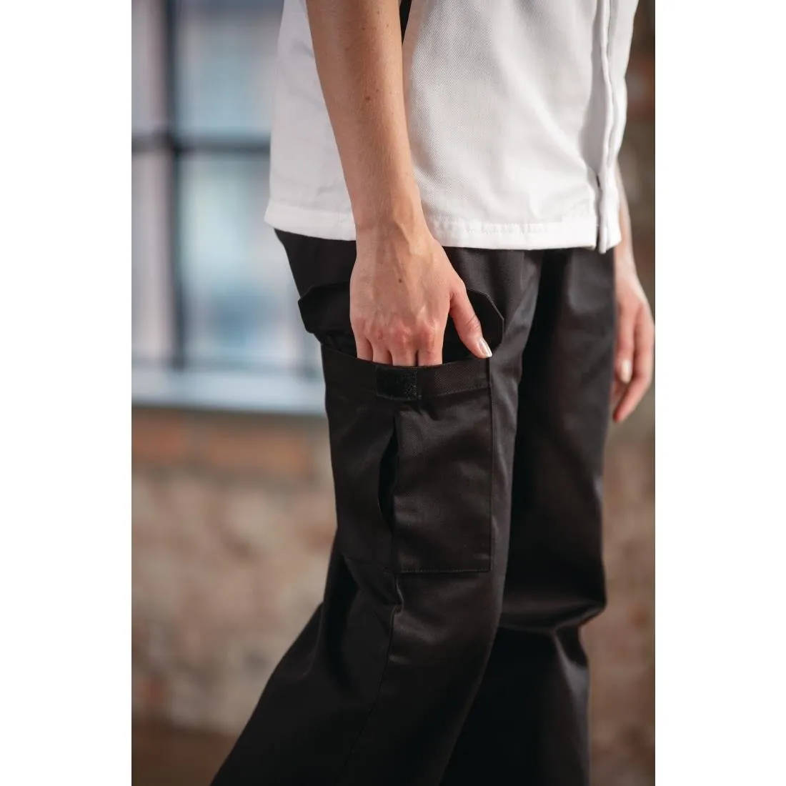 BB700-M Whites Cargo Pants M