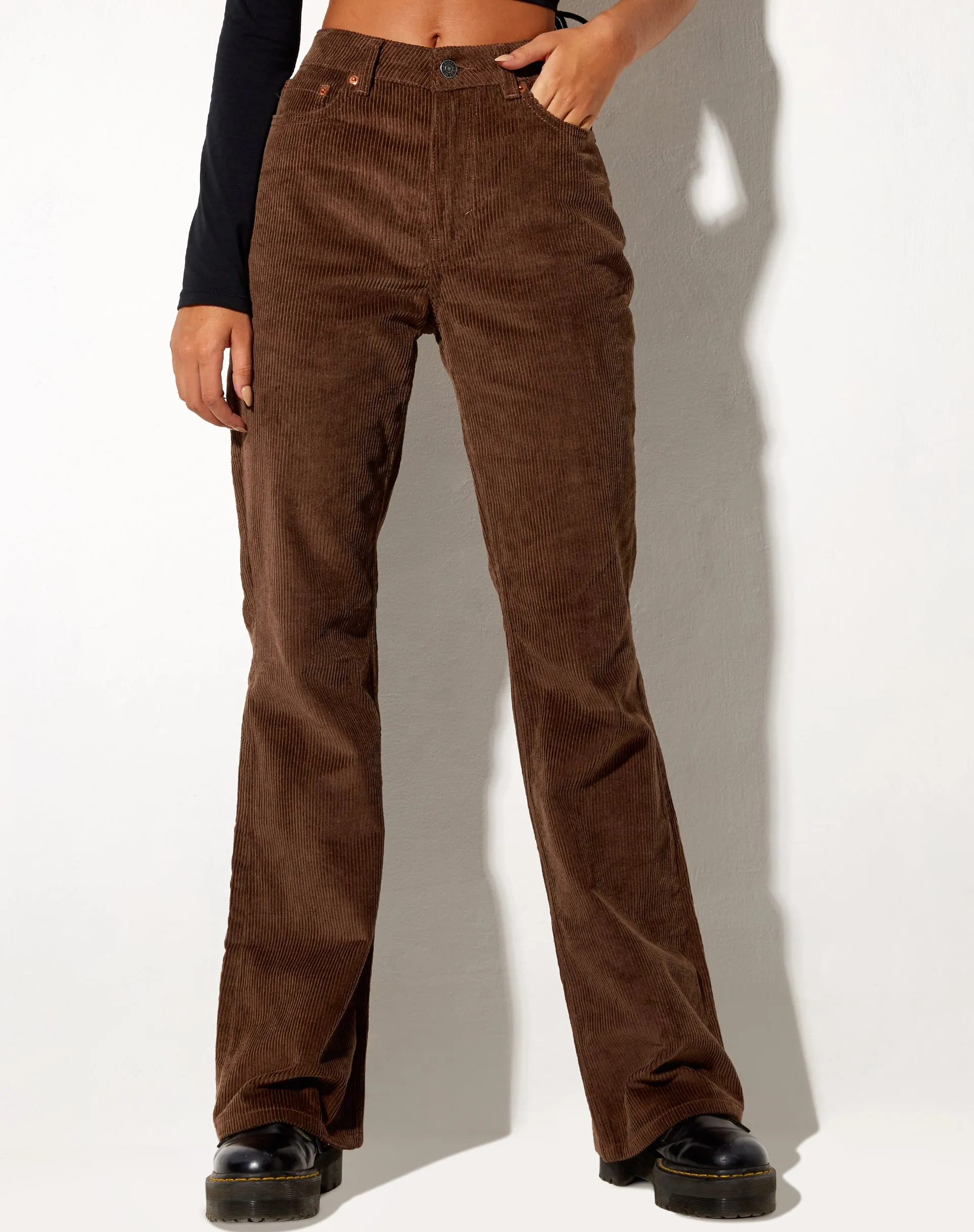 Bootleg Jeans in Cord Rich Brown