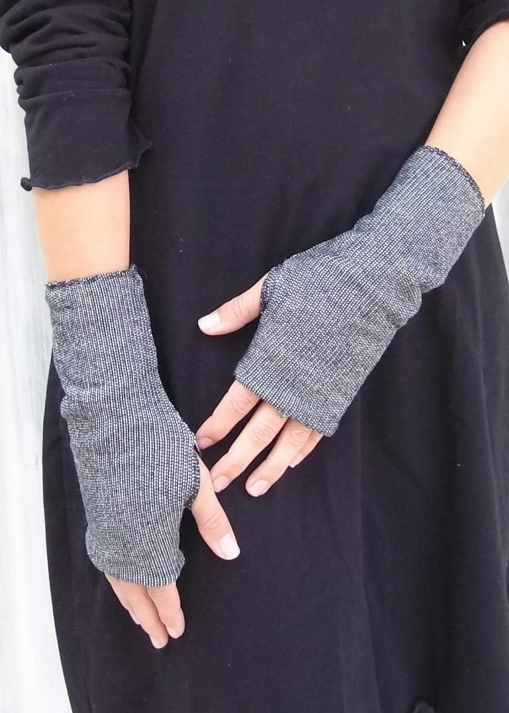 Dark Gray Alex Arm Warmers