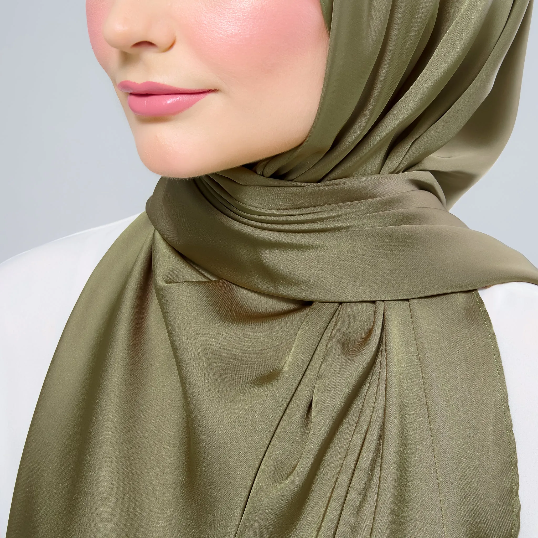 Instant Tag n' Go Shawl  | Satin Silk in Olive