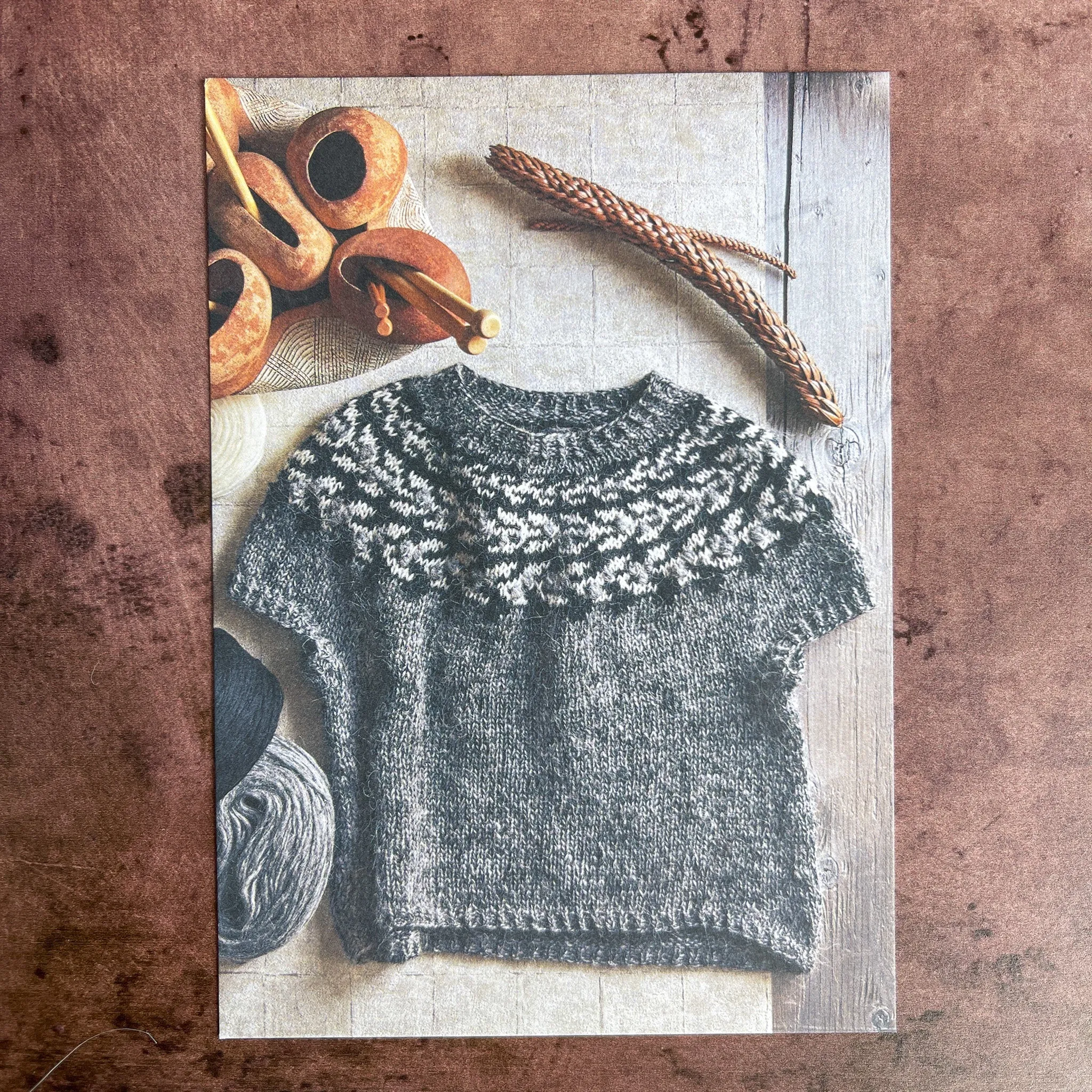 MDK Field Guide No. 26 MOSS by Modern Daily Knitting - Hélène Magnússon - Five knitting designs for Einband and Plotulopi