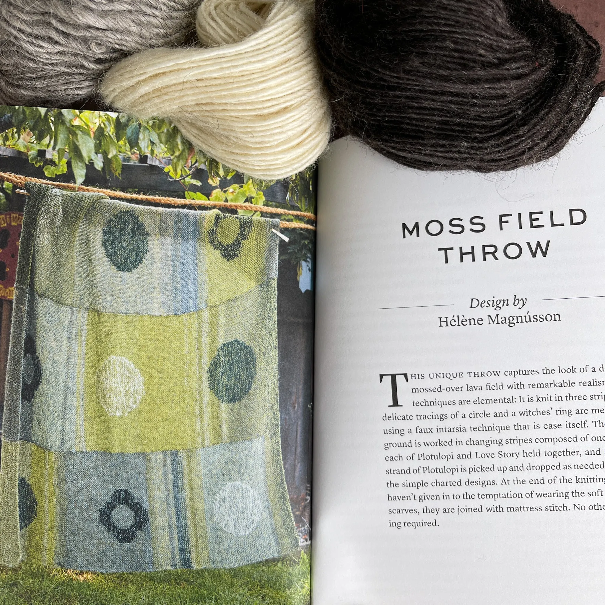 MDK Field Guide No. 26 MOSS by Modern Daily Knitting - Hélène Magnússon - Five knitting designs for Einband and Plotulopi