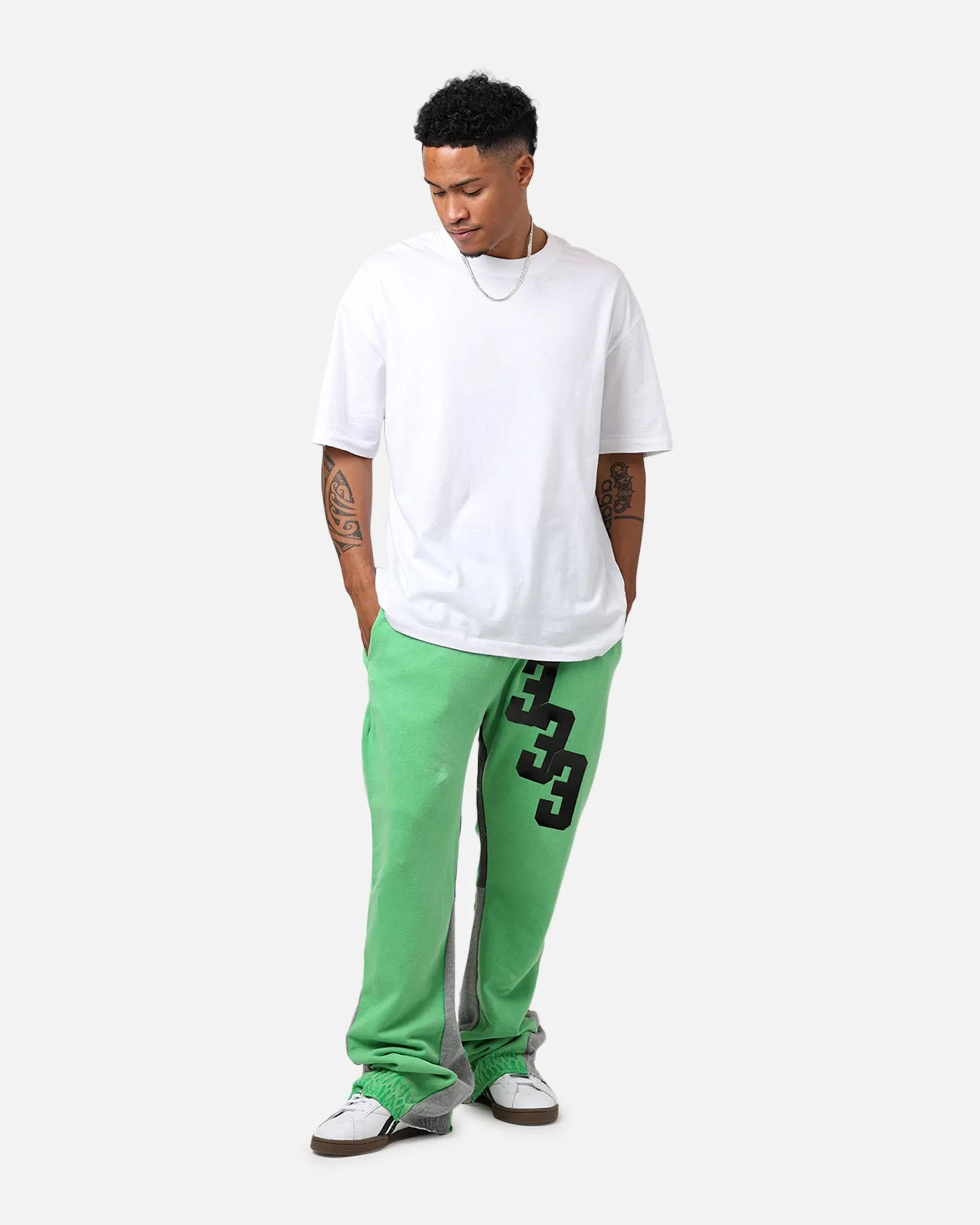 MNML Embroidered Contrast Bootcut Sweatpants Green