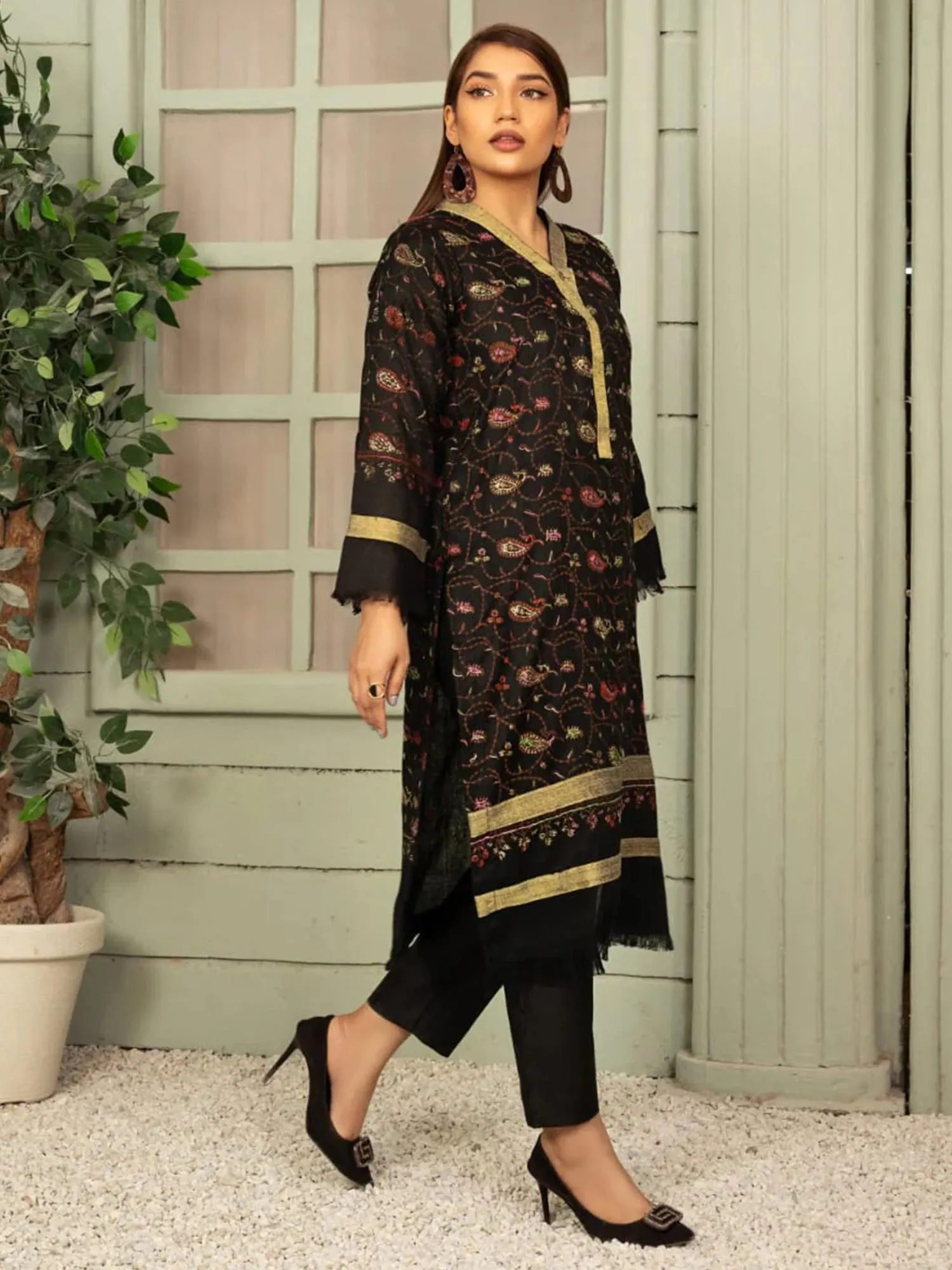 Raniya.H "Haya" Winter Shawl Fabric 2-Piece Suit - Pari