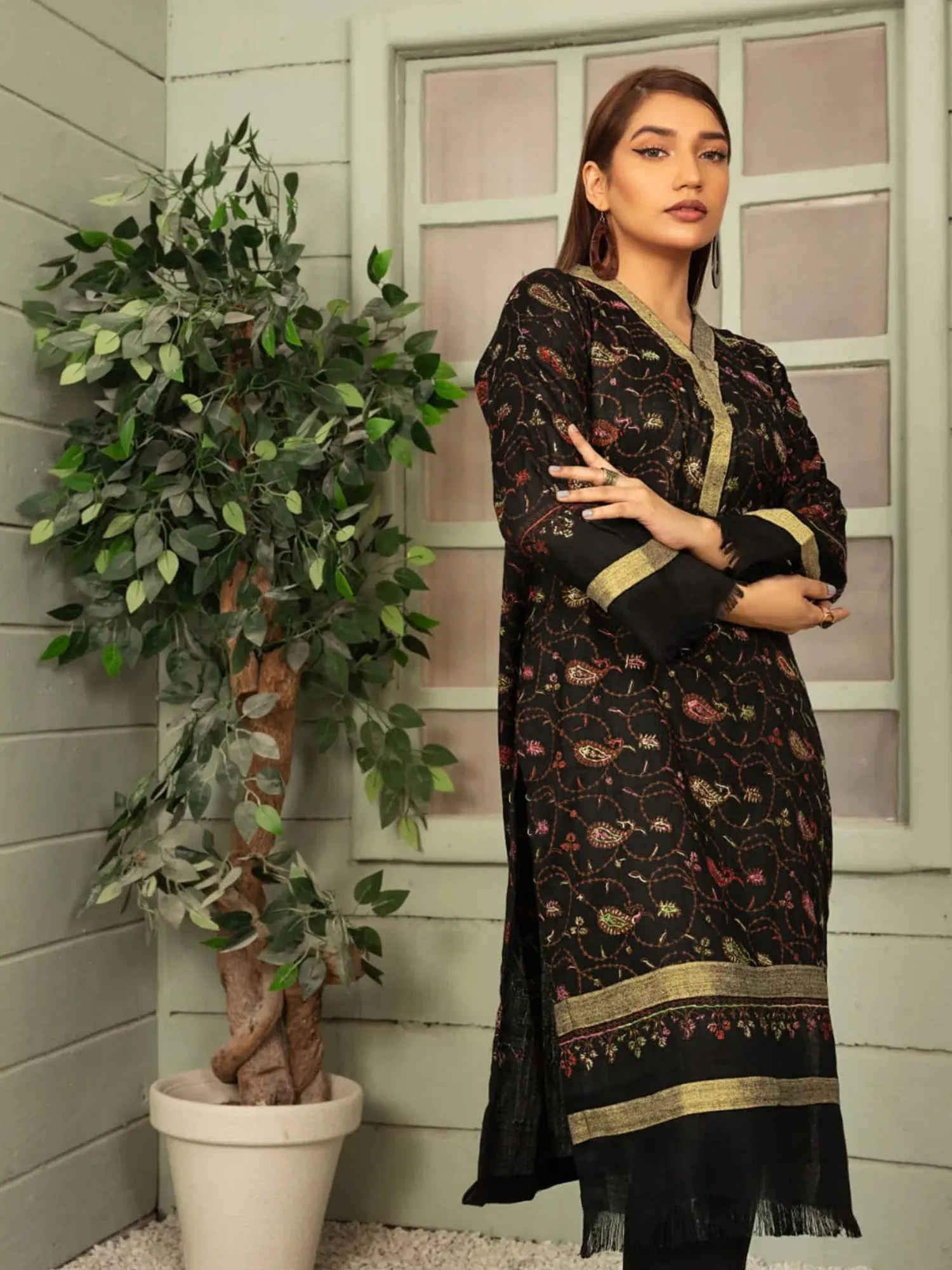 Raniya.H "Haya" Winter Shawl Fabric 2-Piece Suit - Pari