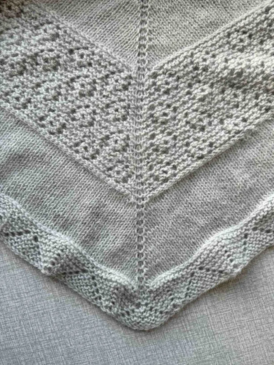 Rose bud shawl by Önling, knitting pattern