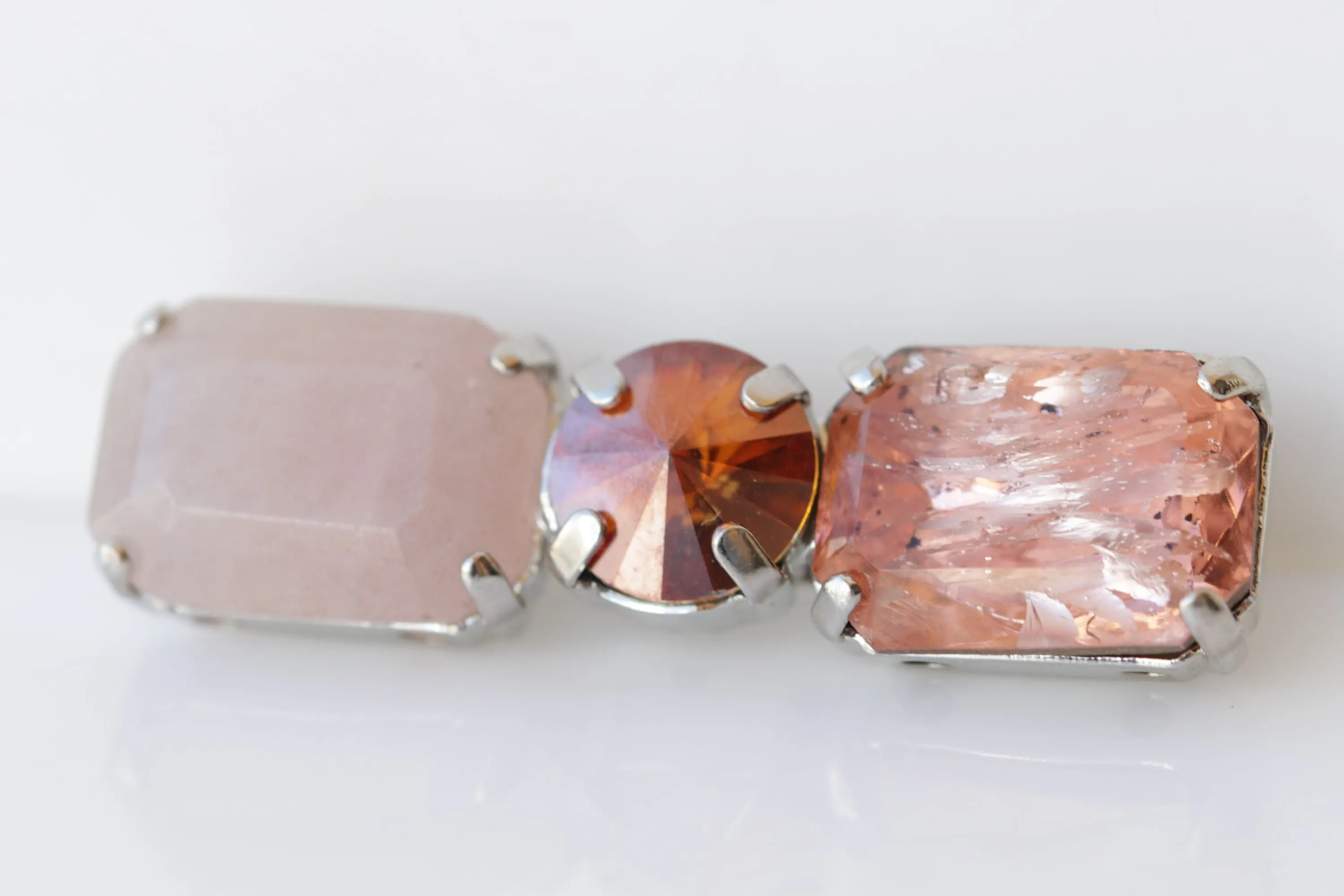 ROSE QUARTZ BROOCH