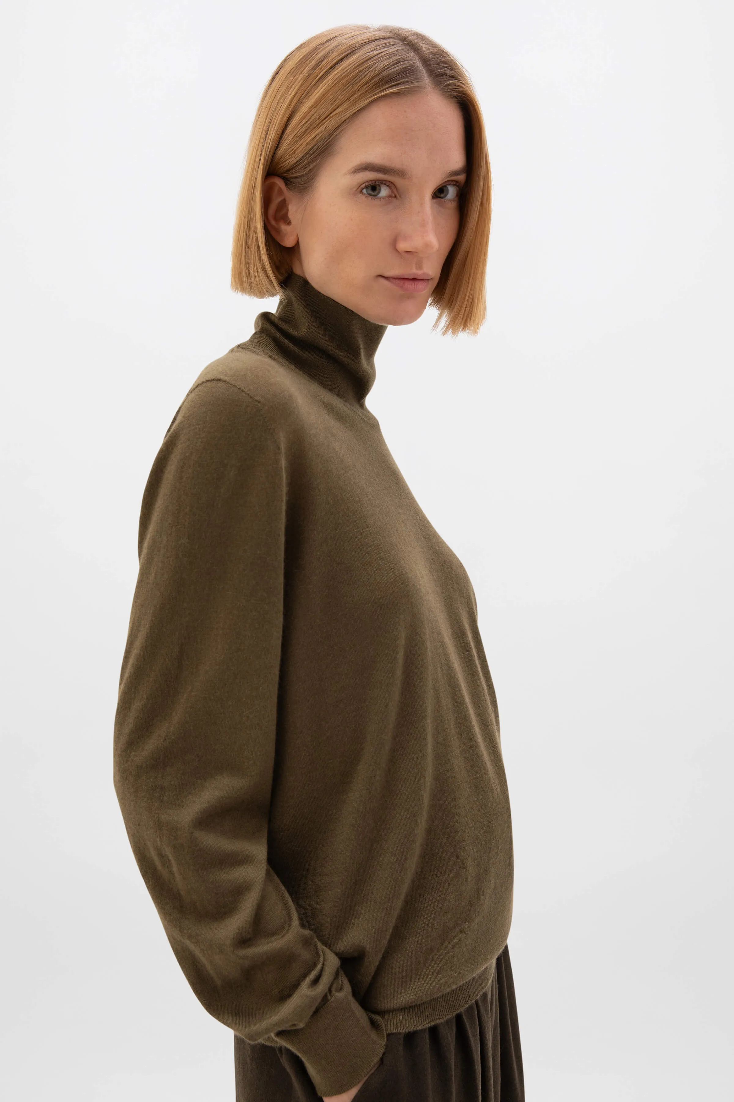 Superfine Cashmere Roll Neck