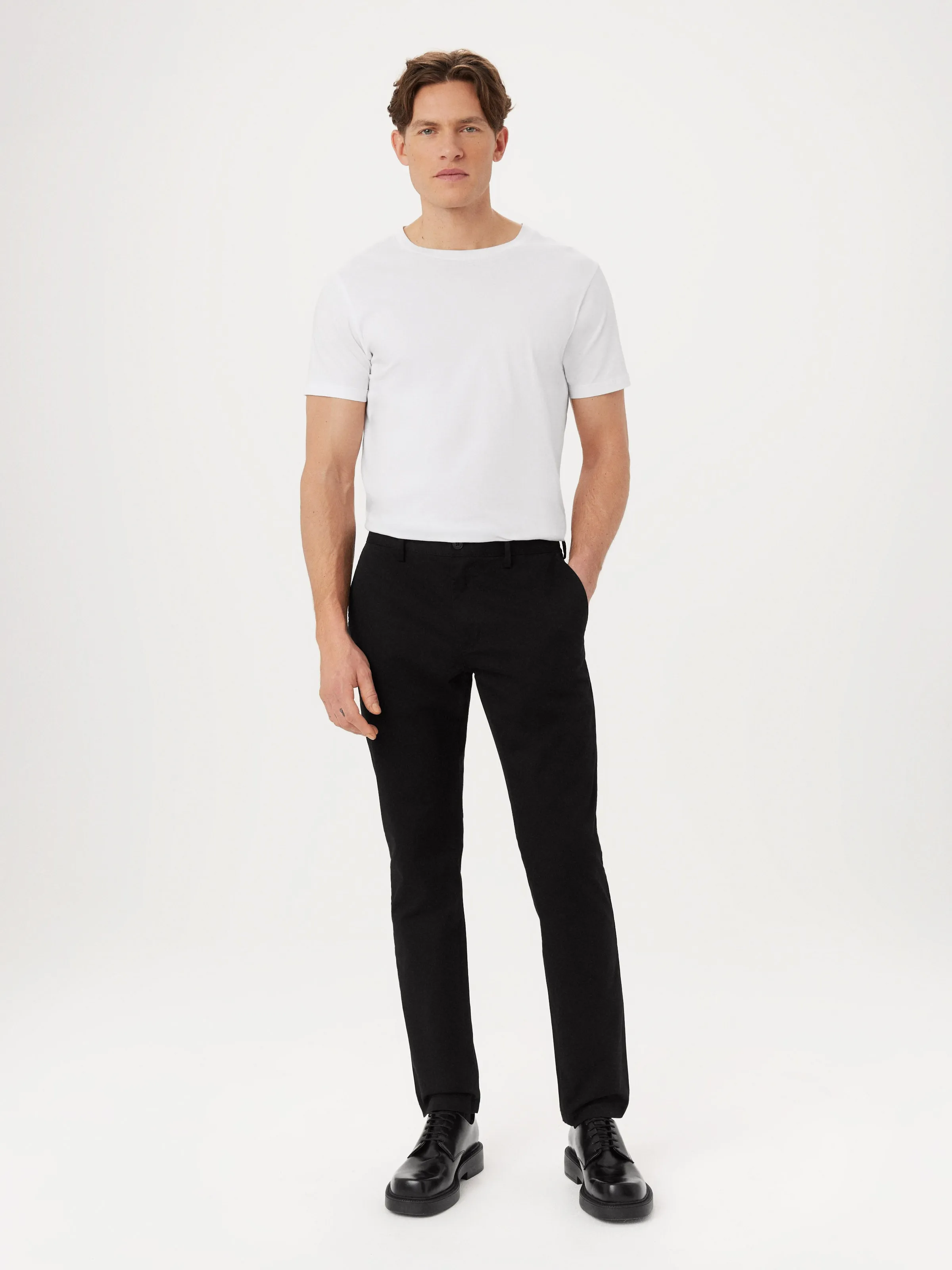 The Brunswick Slim Chino Pant in Black