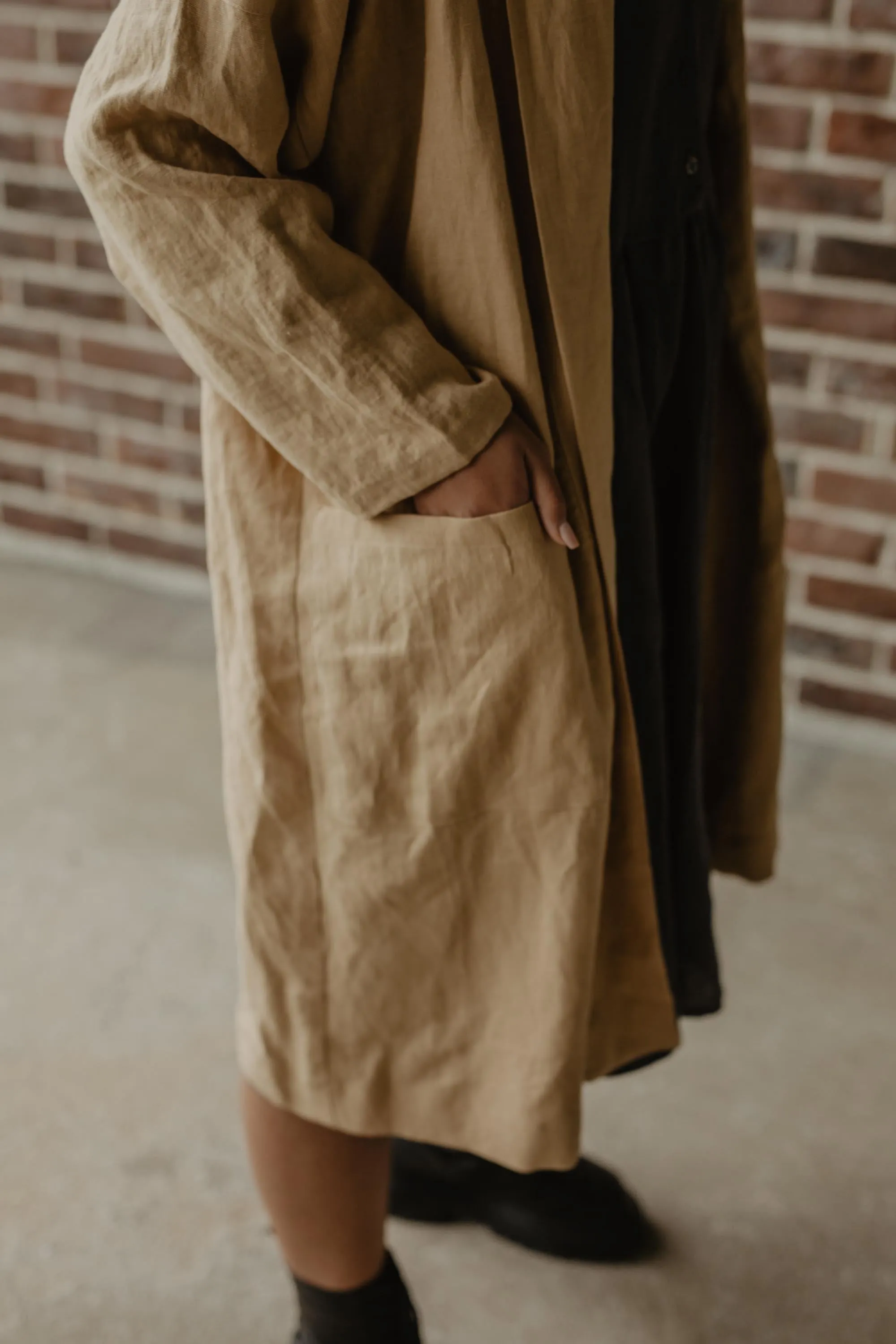 Vilnius mid-length linen coat by AmourLinen