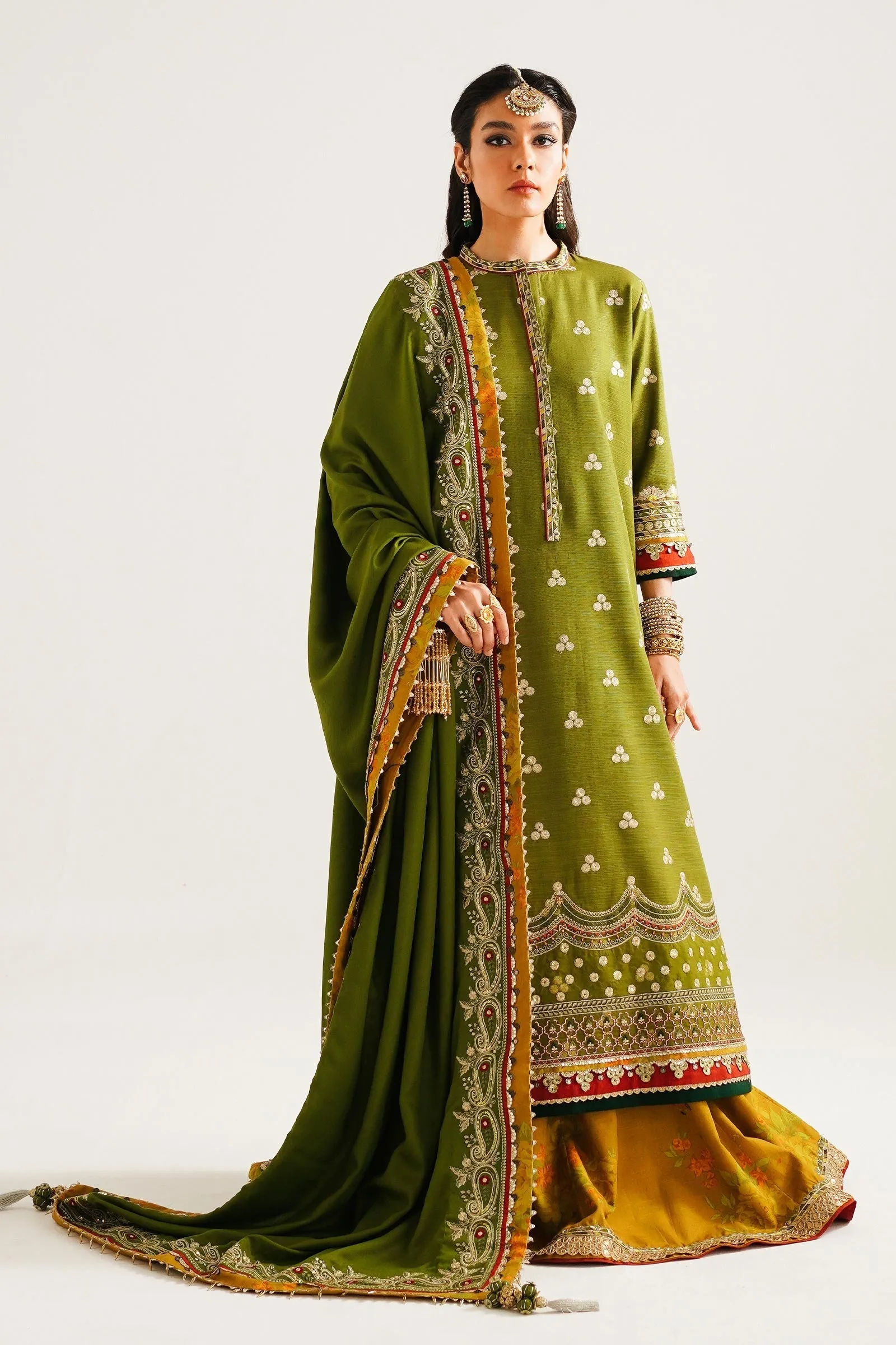 Zara Shahjahan Winter Collection 2023 – WS23-D6